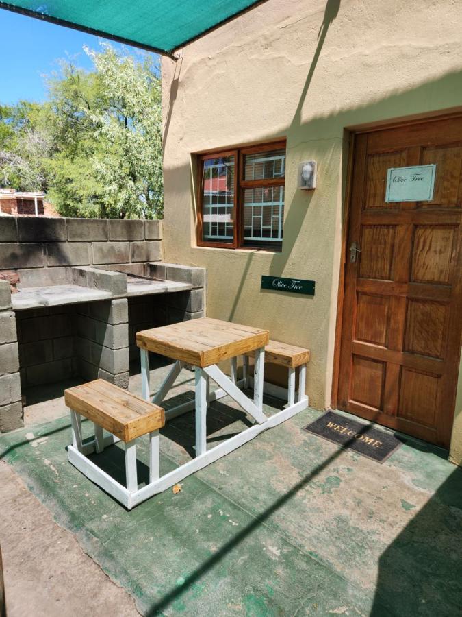 Garden Corner Guesthouse Beaufort West Zewnętrze zdjęcie